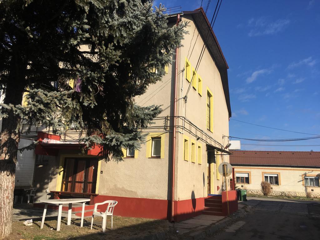 Centrum Panzio Kaposvár Exterior photo